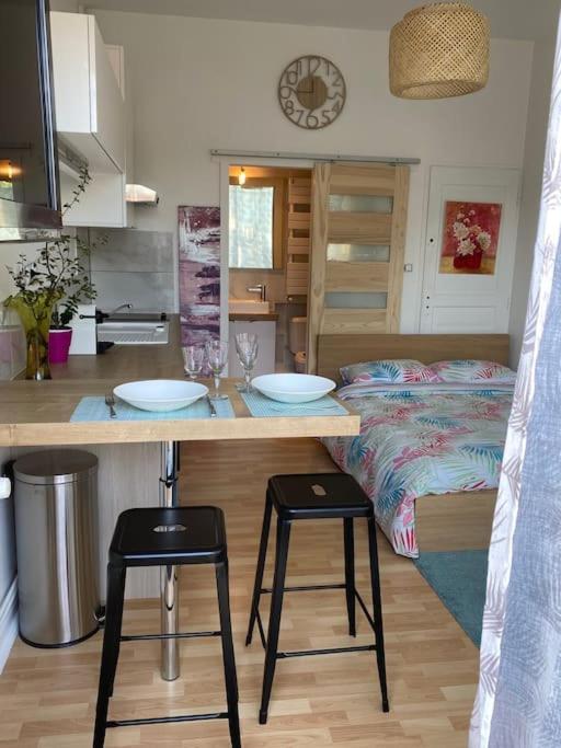 Le Cosy Tassin - Rez De Jardin Lägenhet Exteriör bild